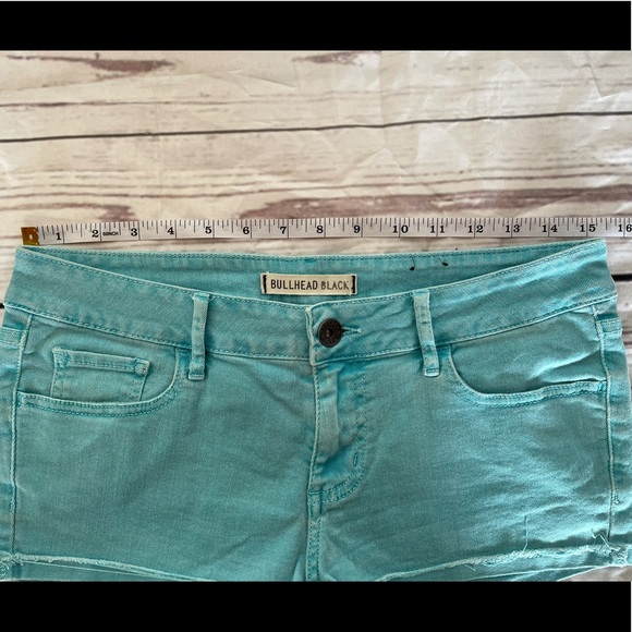 Bullhead black short shorts. Size 7 - Picture 6 of 9